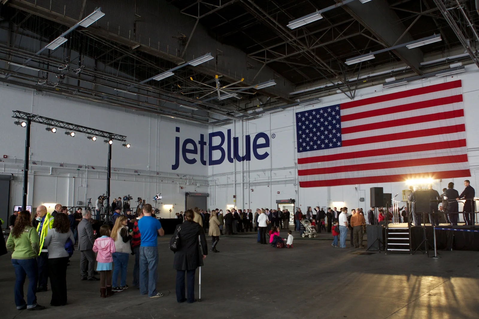 jetBlue Logan 20.jpg