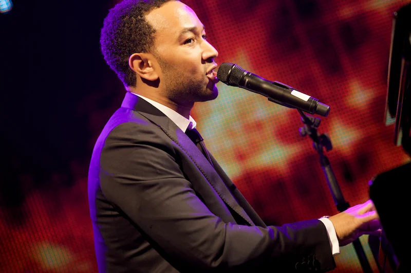 John Legend web  04.jpg