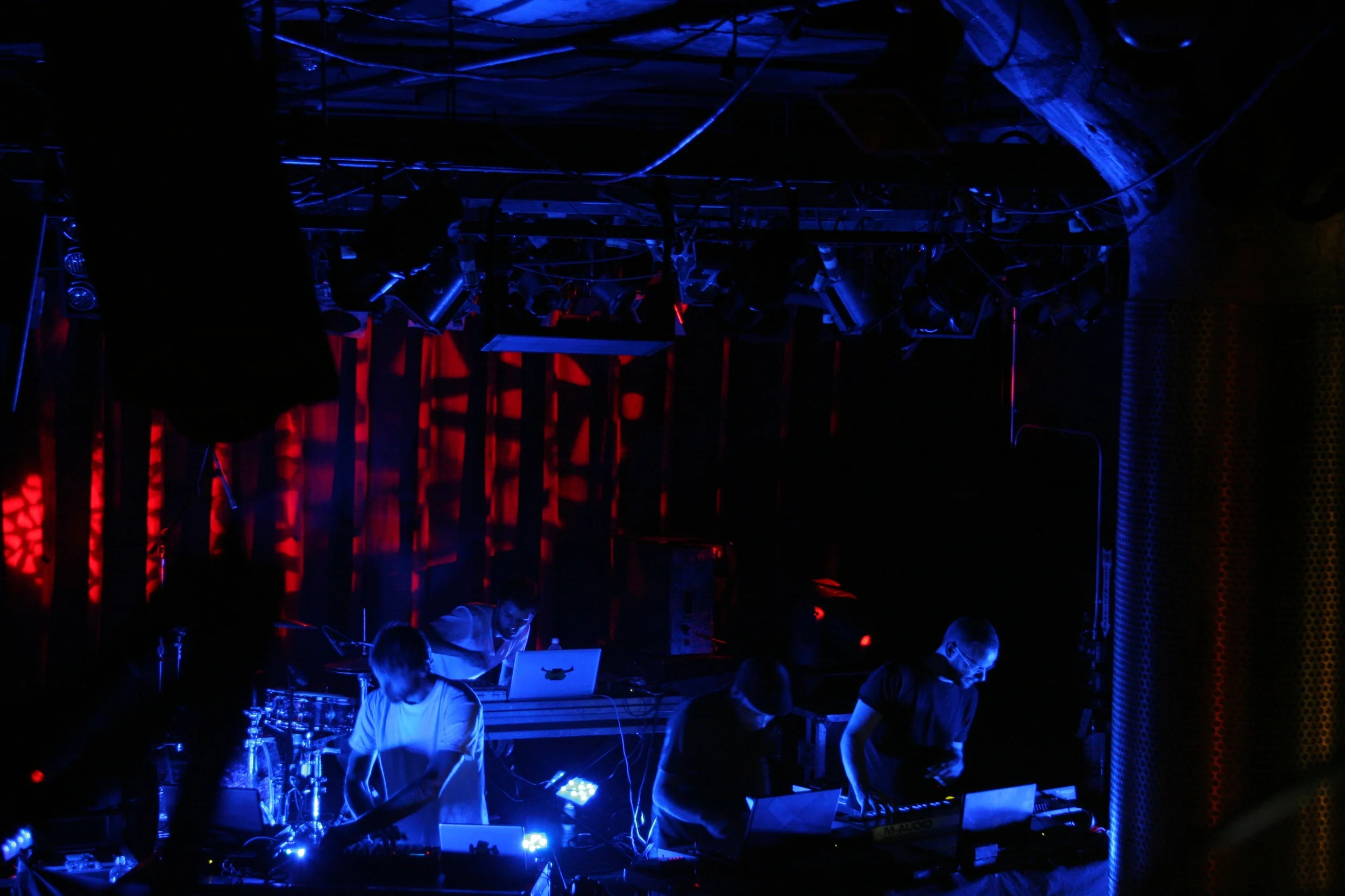 STS9 web  01.jpg