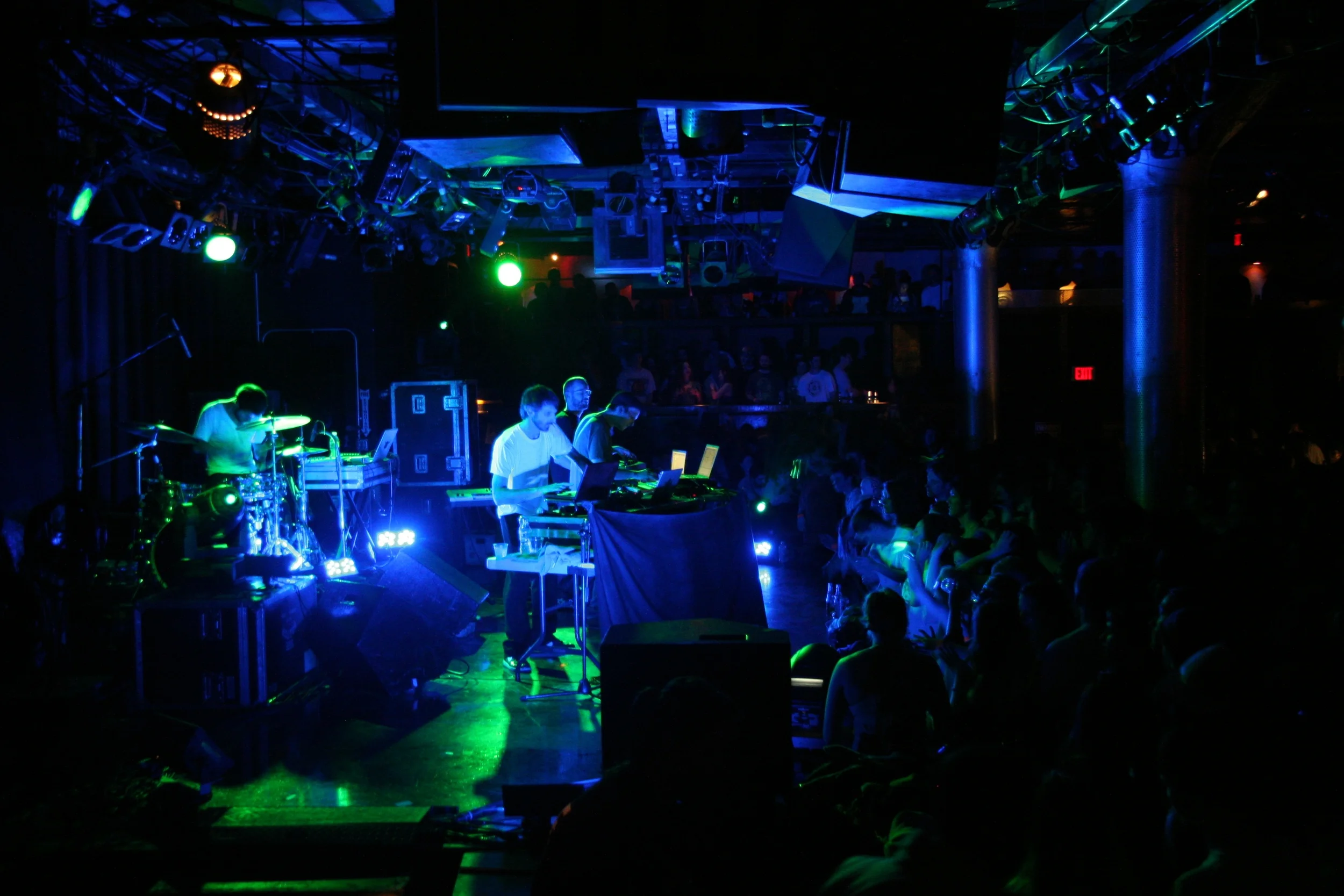 STS9 web  06.jpg