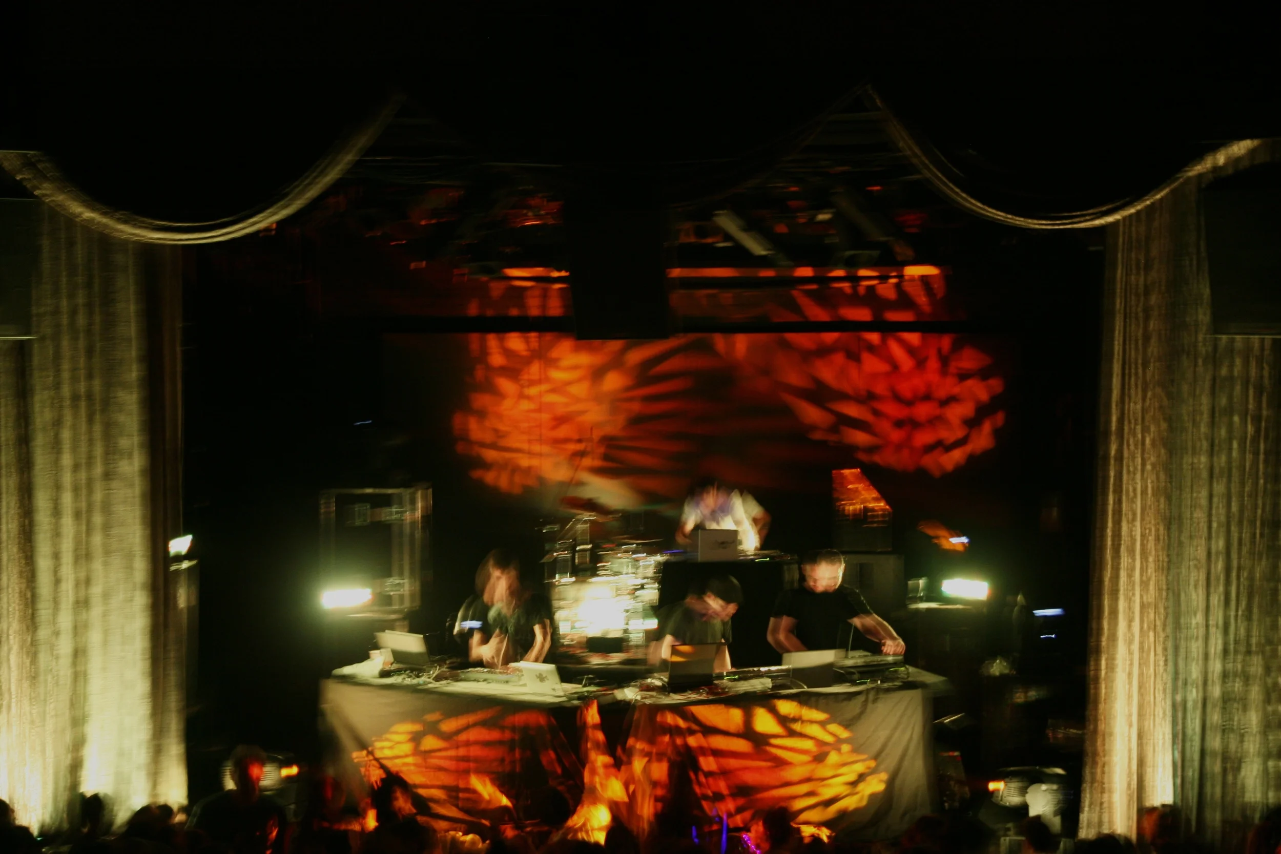 STS9 web  07.jpg