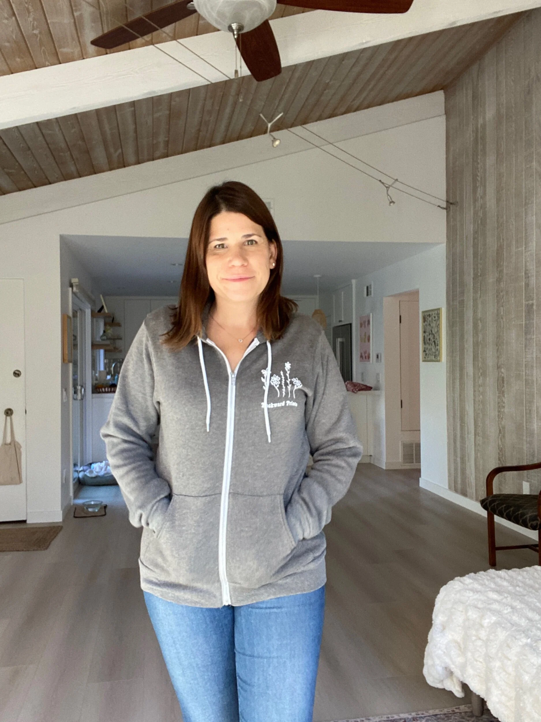 C9920E82-7773-40FB-B08B-682583BDBD06