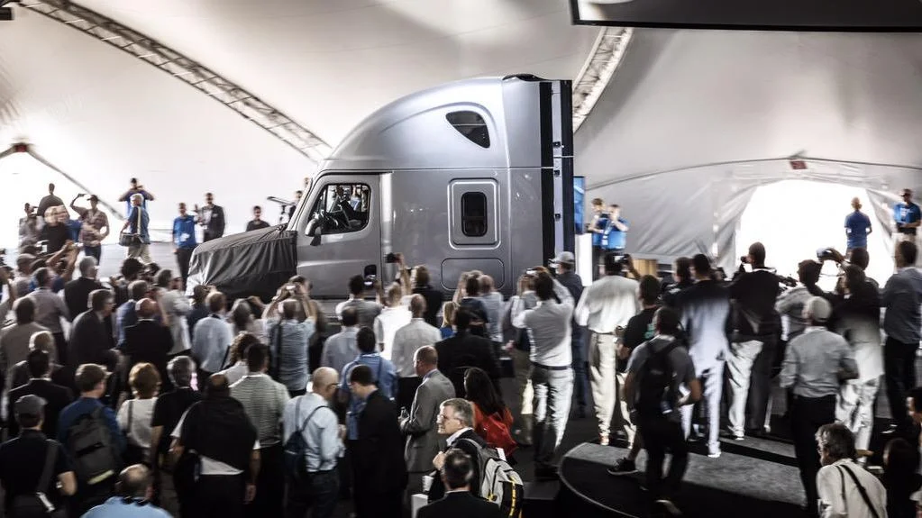 2015-05-06-07_32_25-Daimler-AG-News-@Daimler_News-_-Twitter.jpg