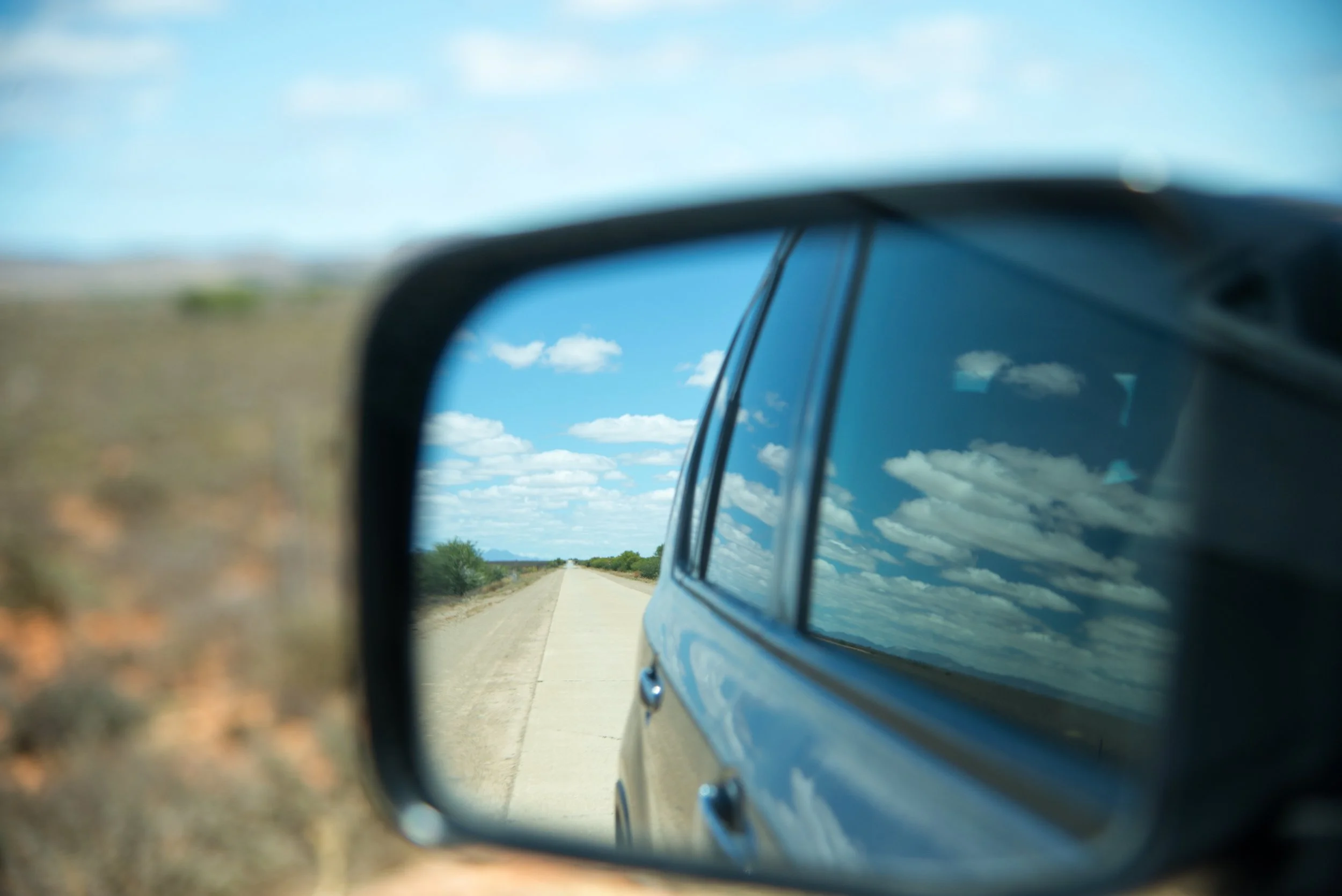 car-macro-mirror-259384.jpg