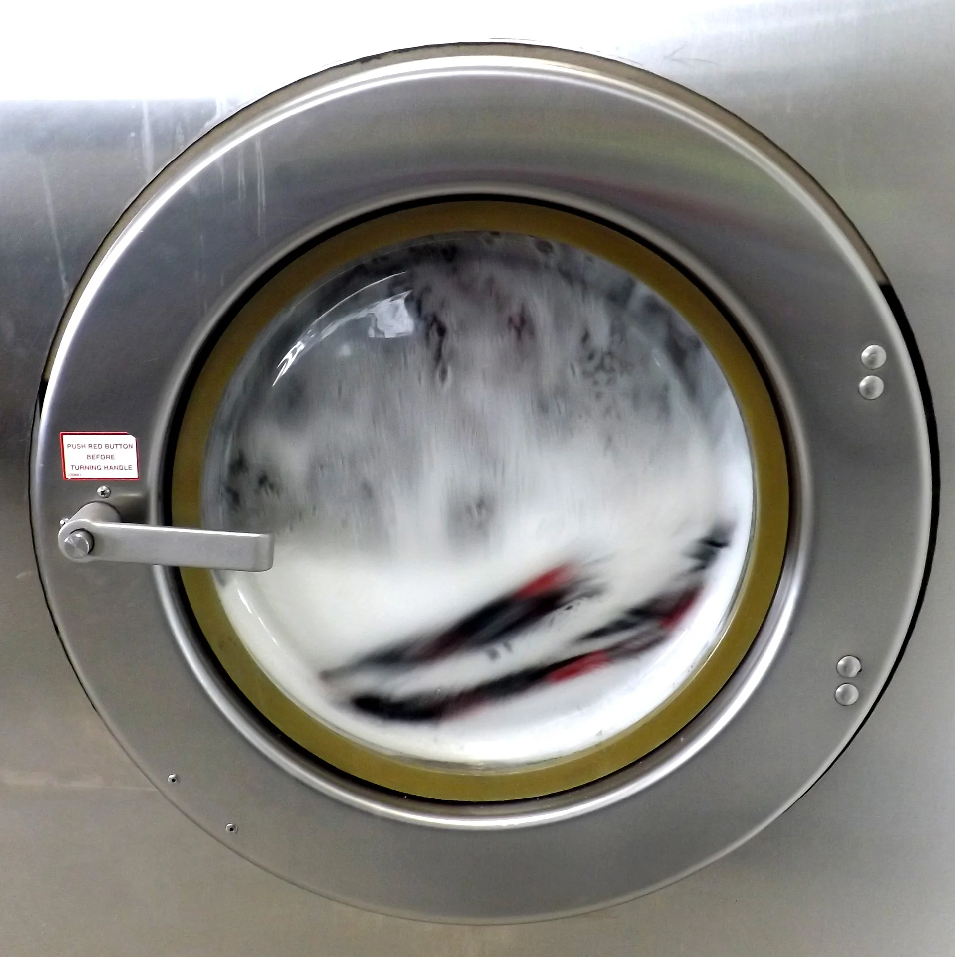 laundromat-1567859_1920.jpg