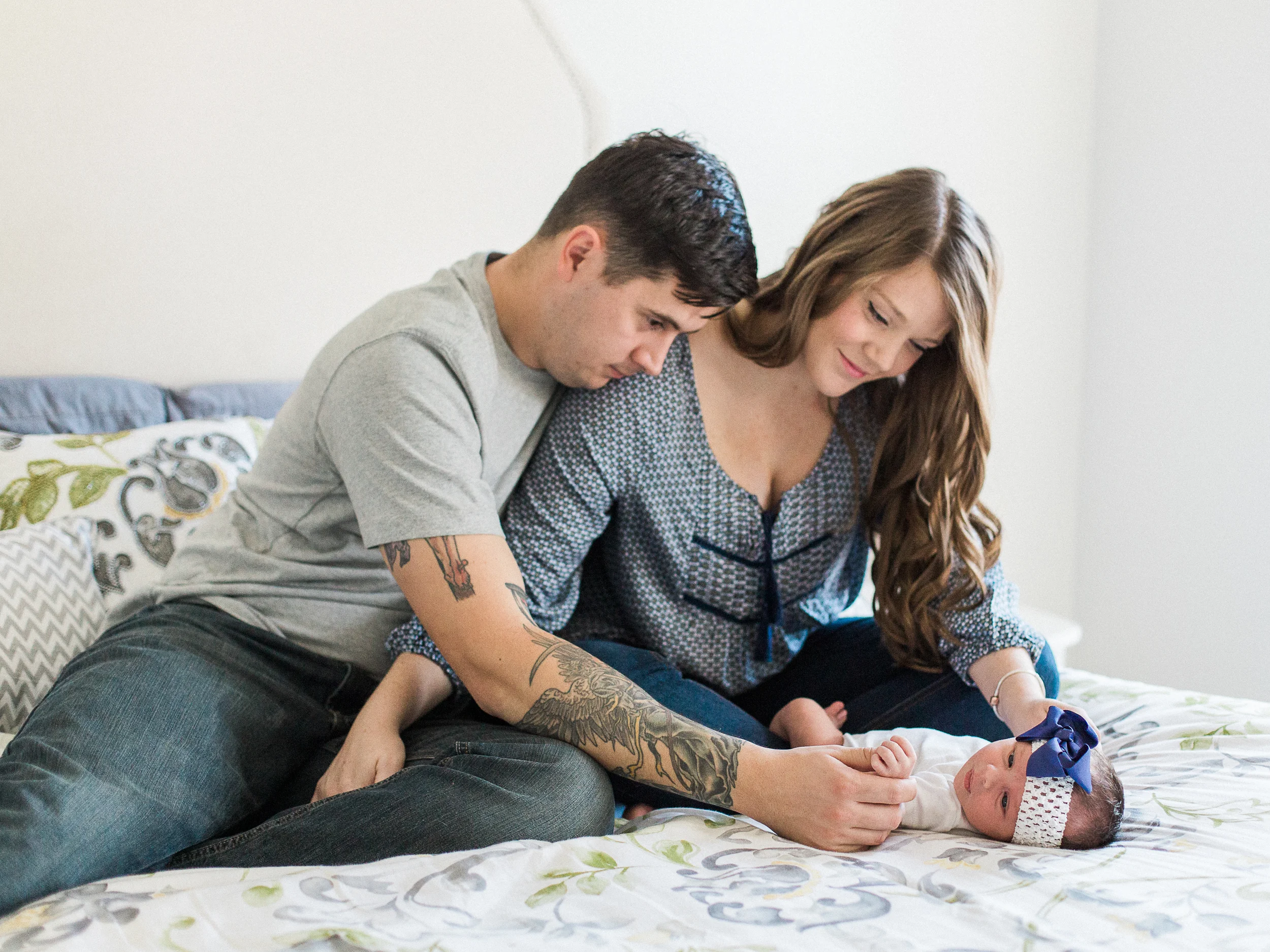 Lifestyle Newborn Session // www.kristalajara.com