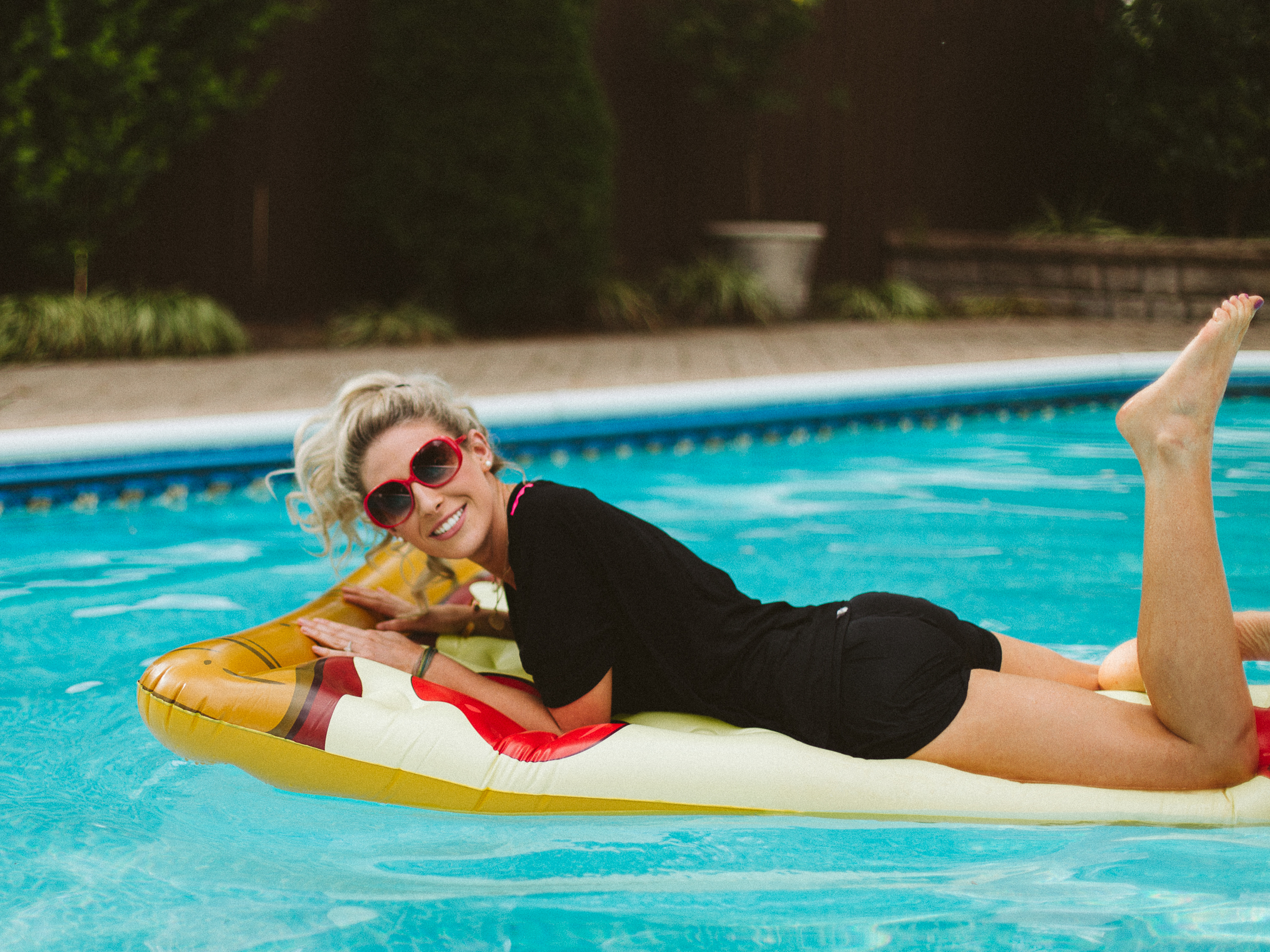PRESSED Pool Party: Ban.do fun in the sun! // www.kristalajara.com