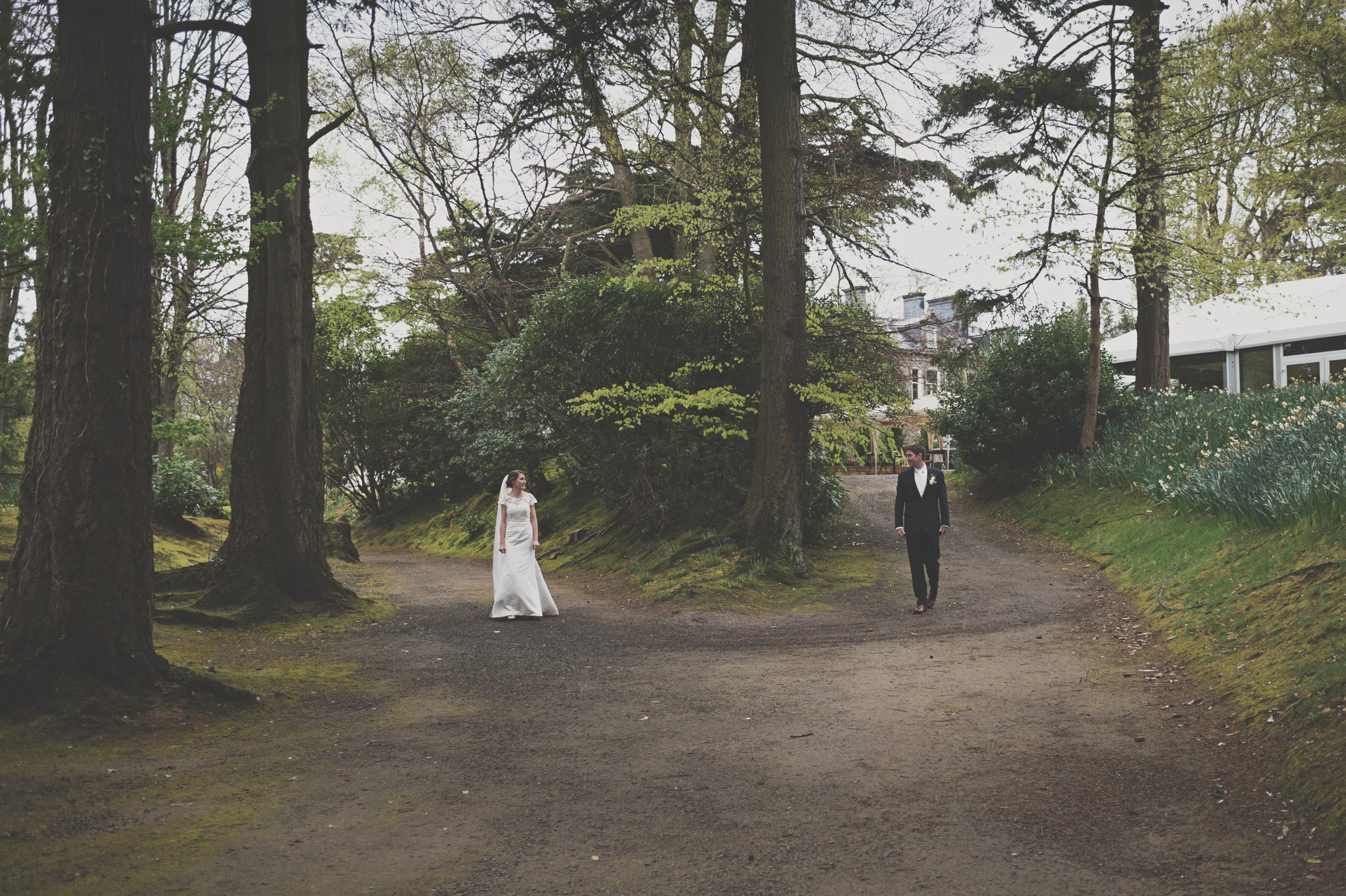 wedding couple on Tinakilly House grounds