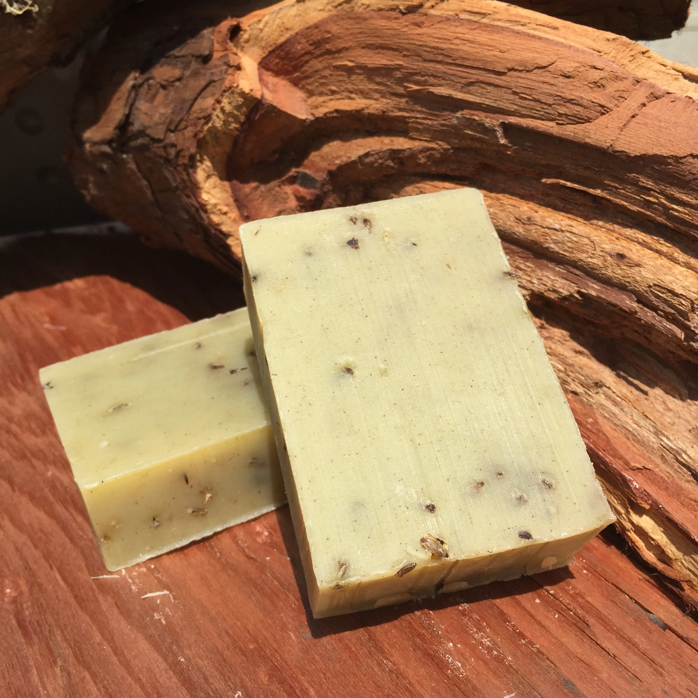     Green Winter Vagabond      Get ready for a bar that is invigorating and yet very relaxing. This soap has both Wintergreen and Lavender essential oils. &nbsp;Wintergreen is native to North America and it is believed to have been the Native America
