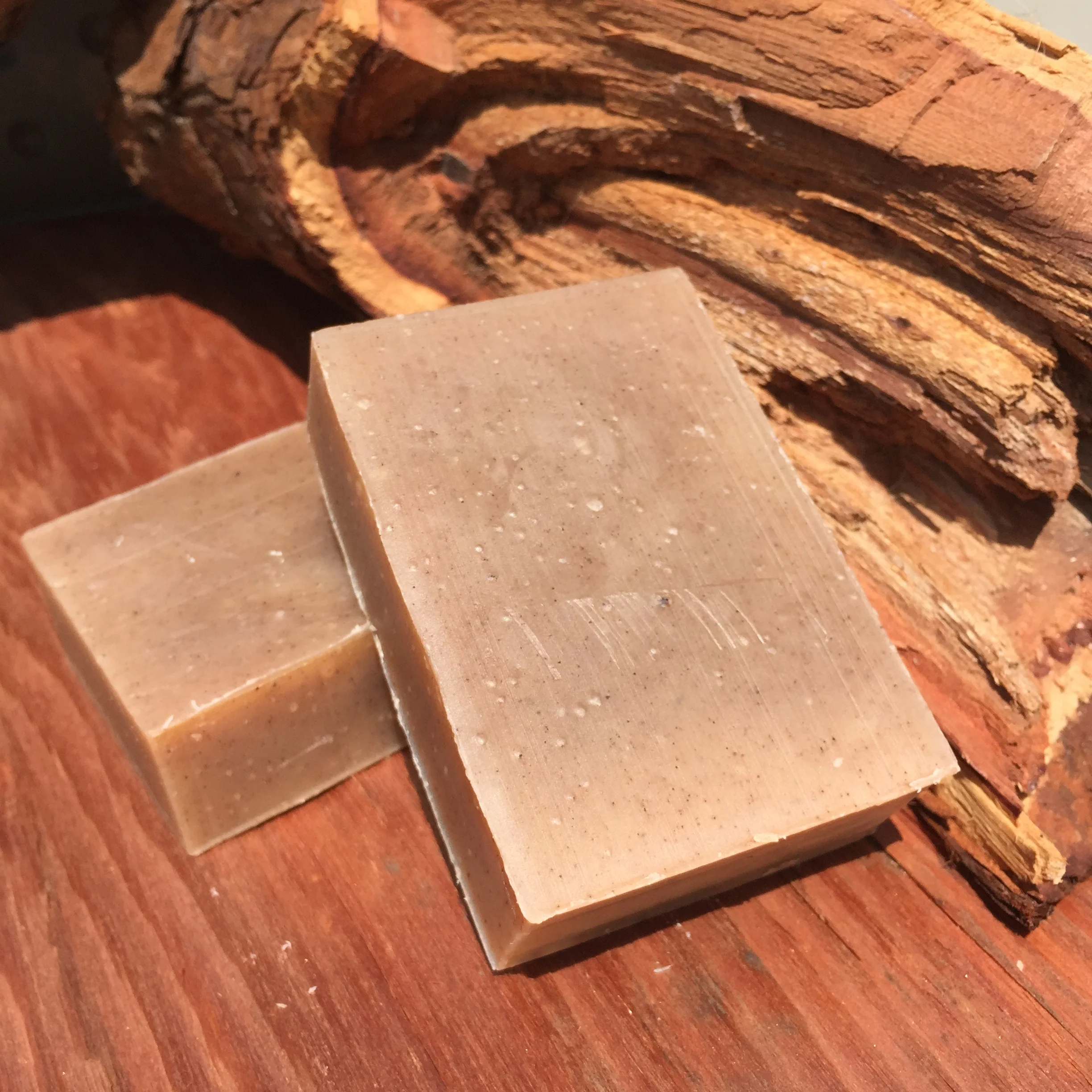     Rose Hipster      Here we give you our tribute to the "Rose City"&nbsp;Portland Oregon. This bar also has wonderful grounding properties, with Patchouli essential oil, Orange essential oil and Cananga (Ylang Ylang) essential Oil. This bar may hel