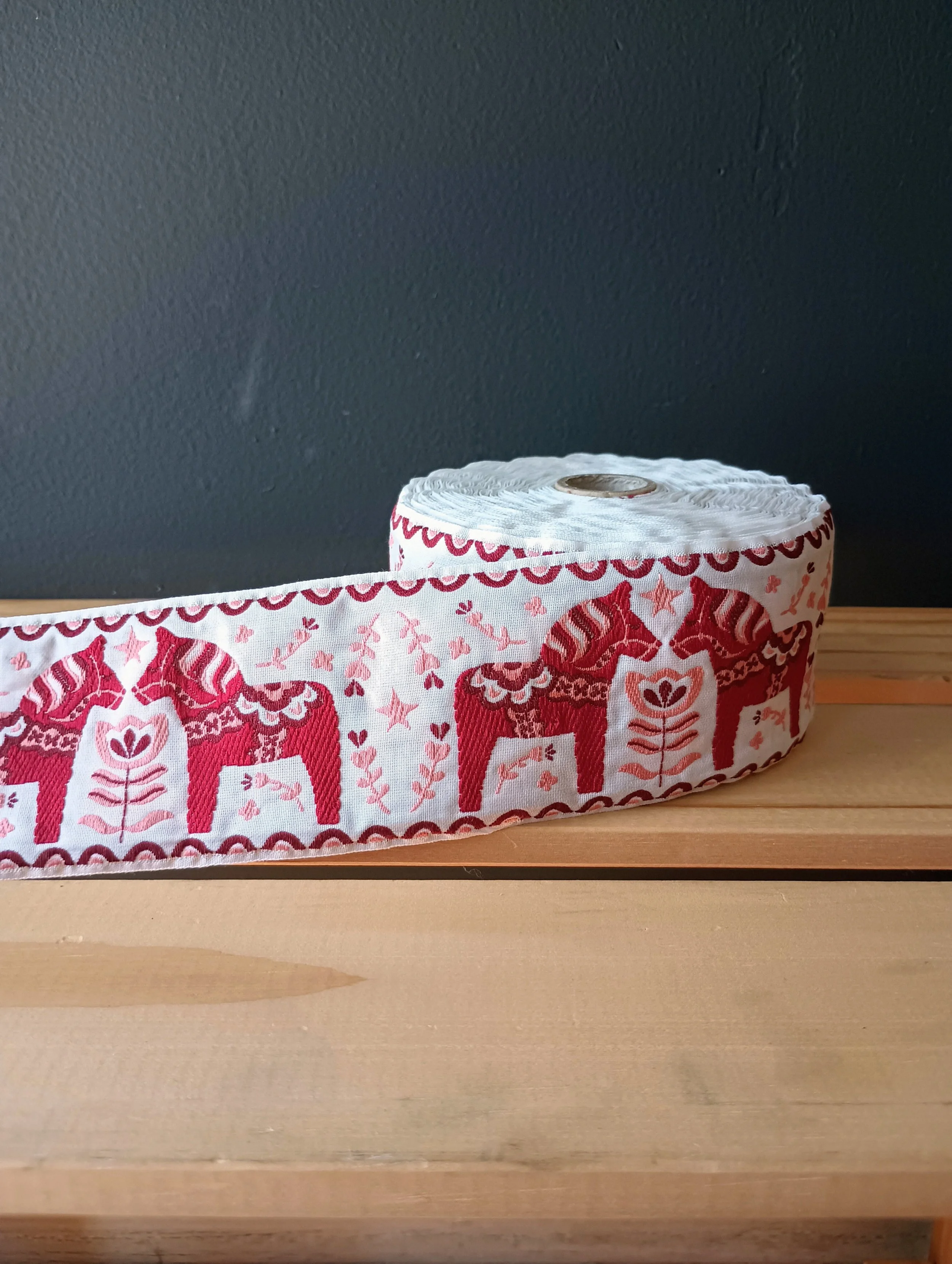 C.Pauli Dalarna Ribbon- White, Red & Pink