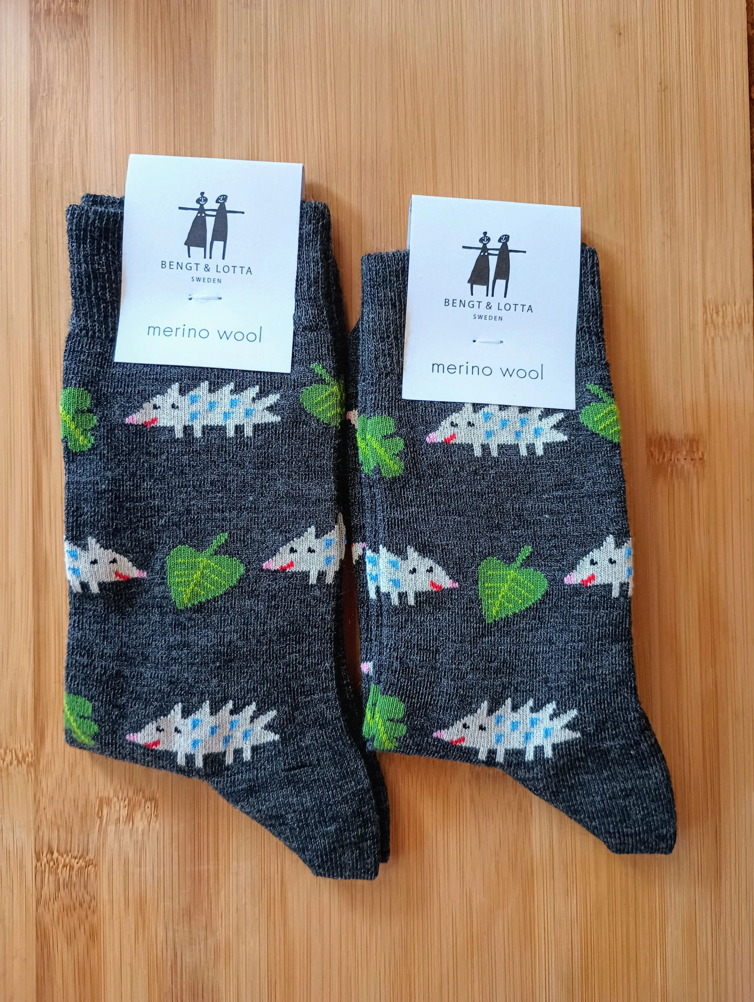 Bengt & Lotta Merino Wool Grey Socks Dark Grey-Hedgehog