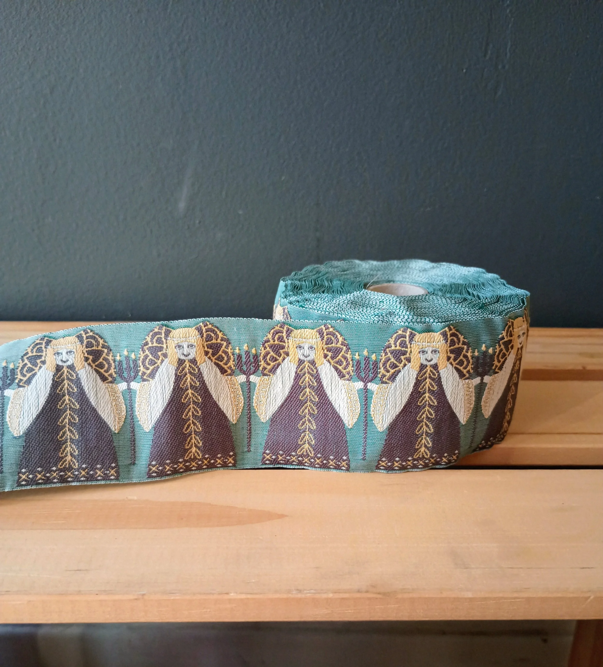 C. Pauli Ribbon Angels