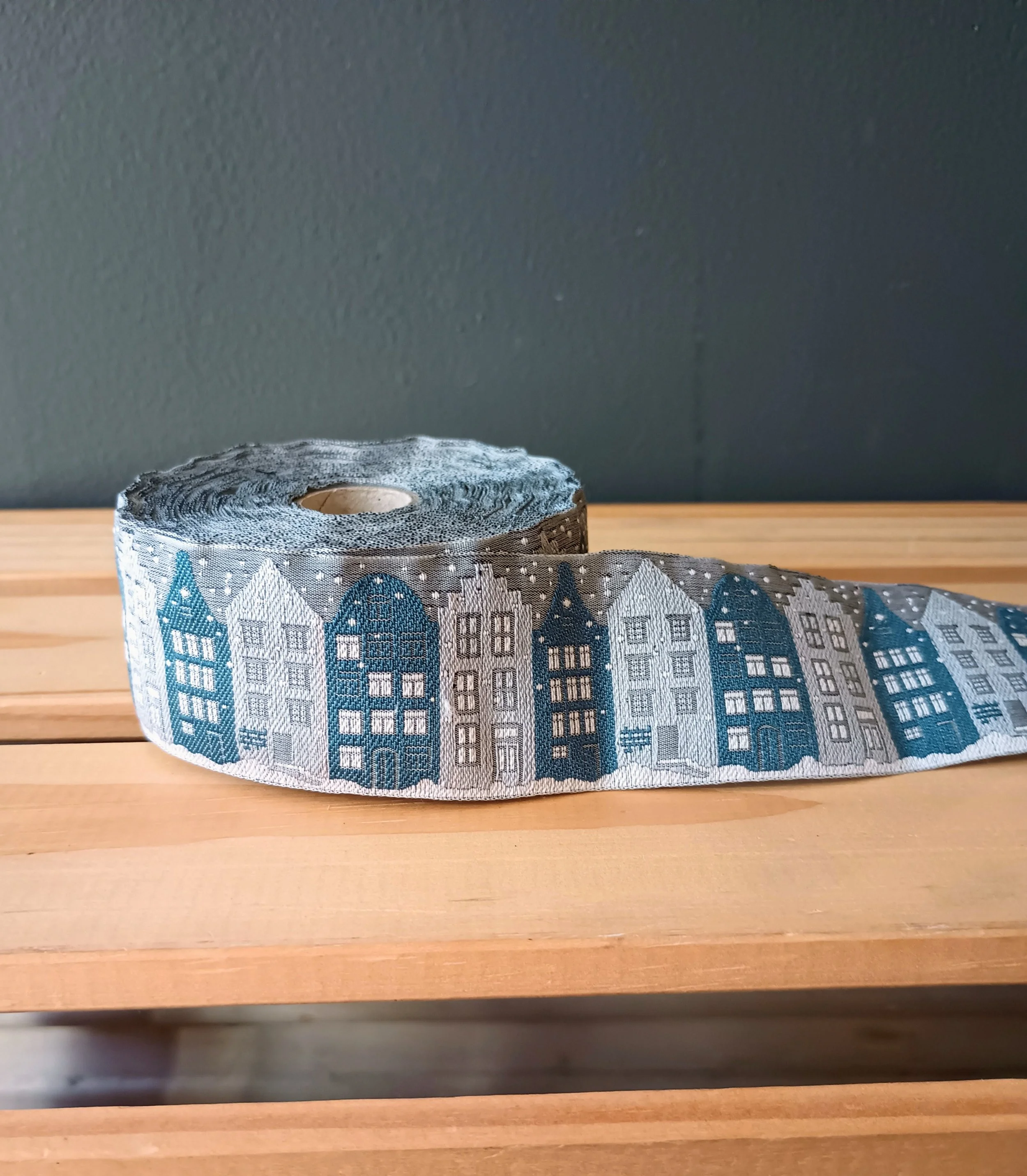 C.Pauli Ribbon- Houses