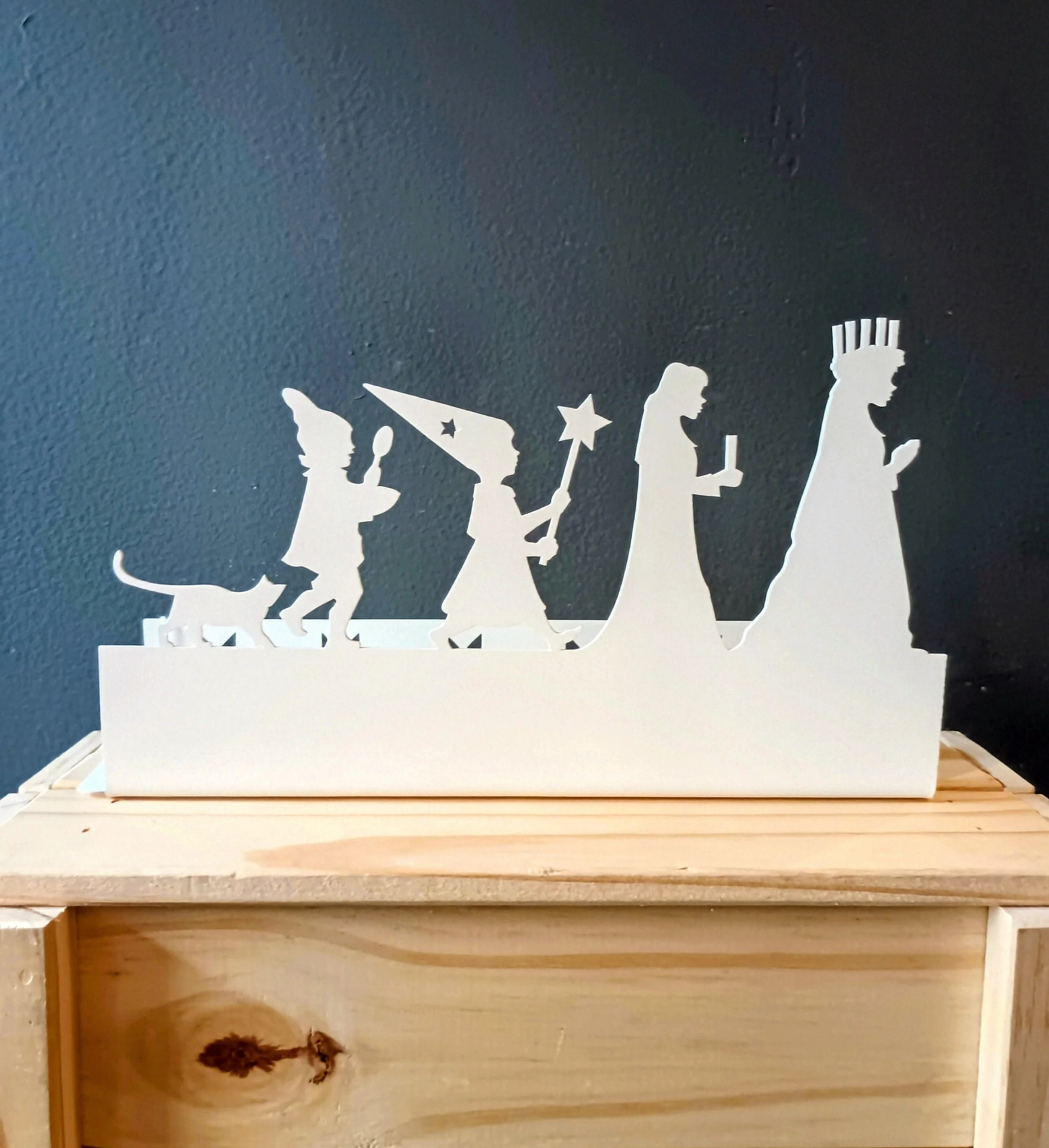 Lucia Procession Iron Candle Holder