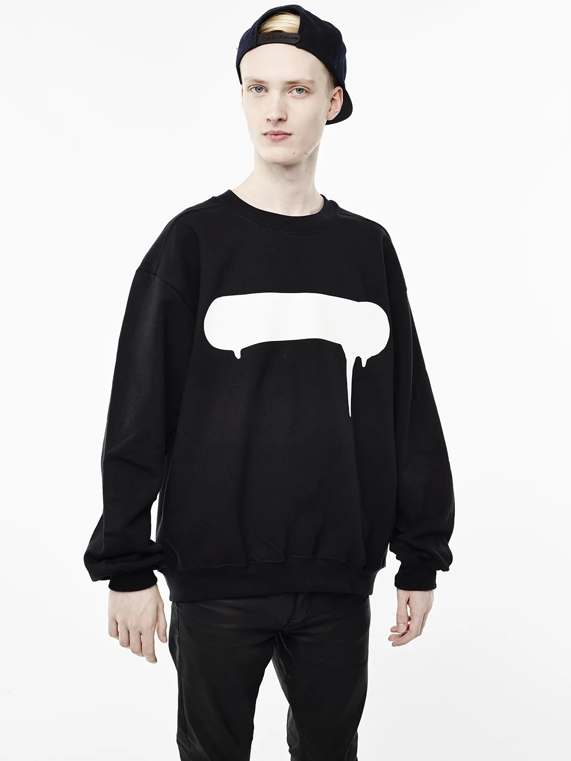 BLKTEE_JMR_323 2.jpg