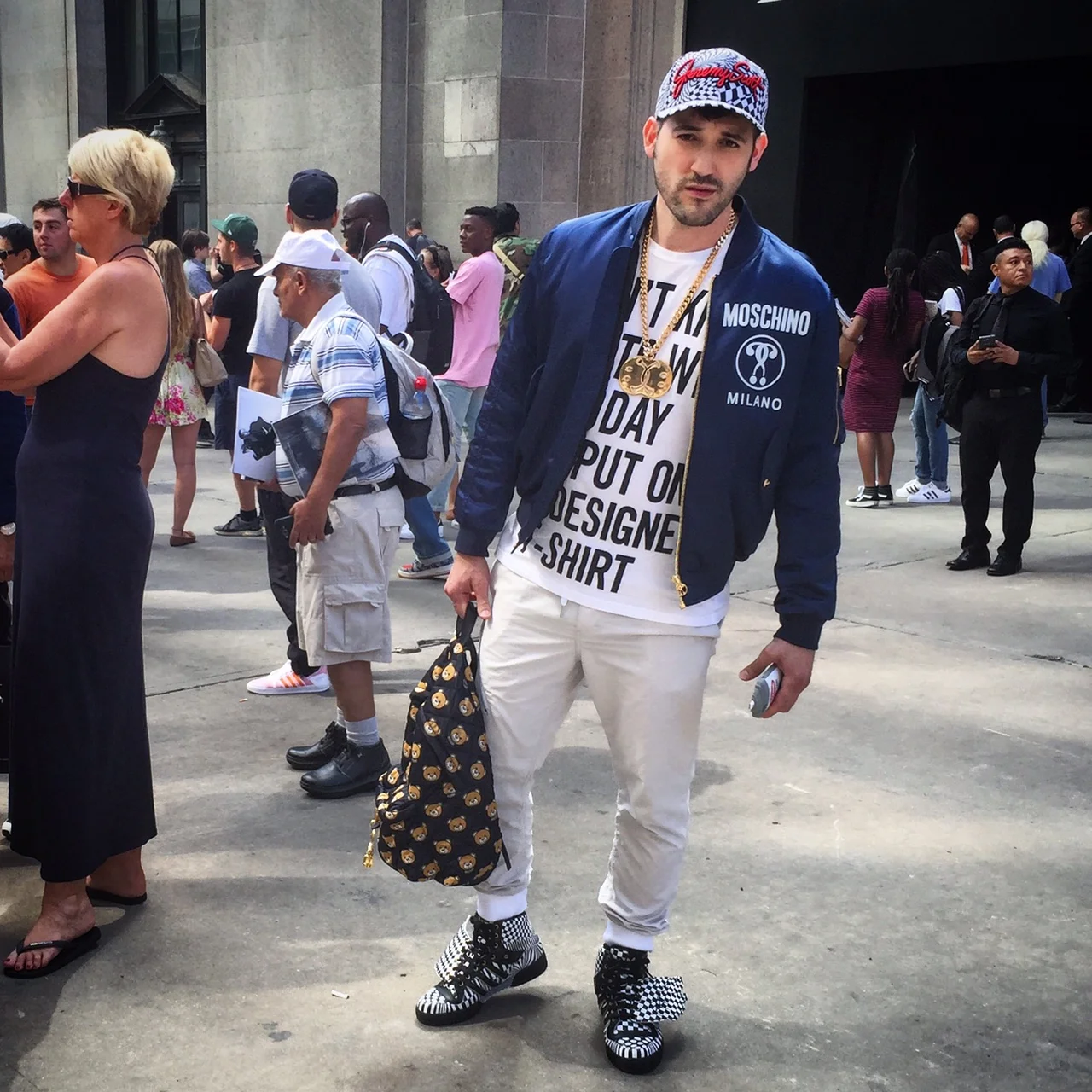 Joey Arias outside Jeremy Scott / @treuvius