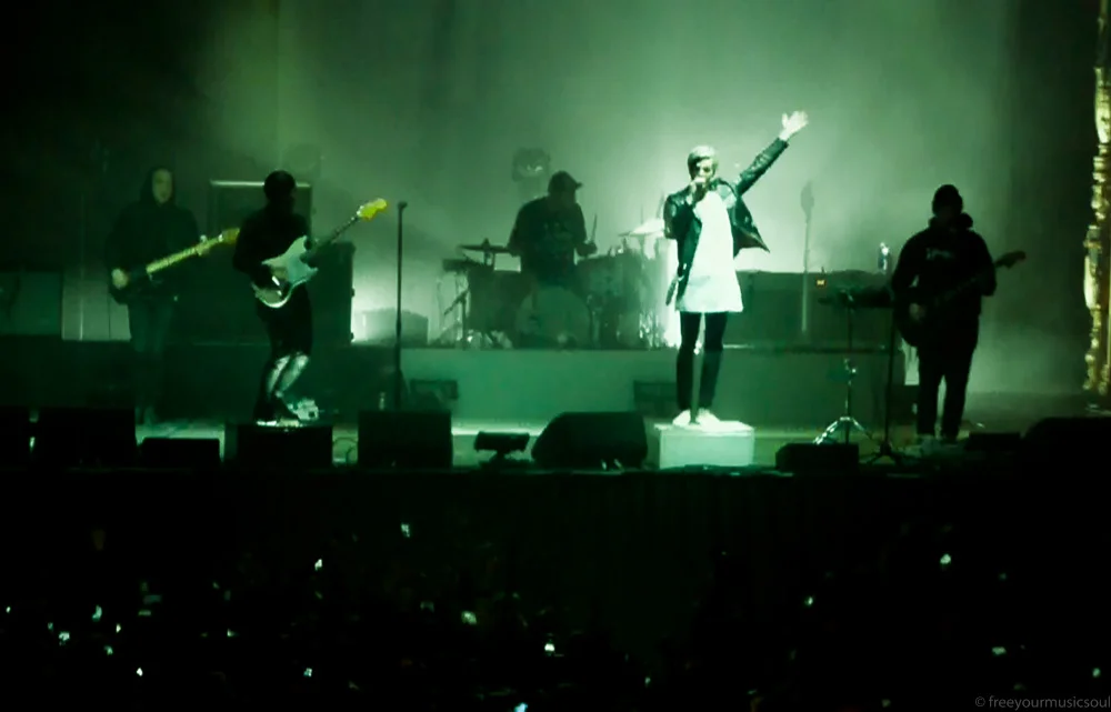 The Neighbourhood