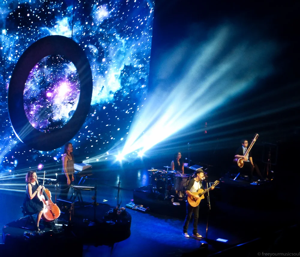Jason Mraz w/ Raining Jane at The Chicago Theatre, 11.07.14