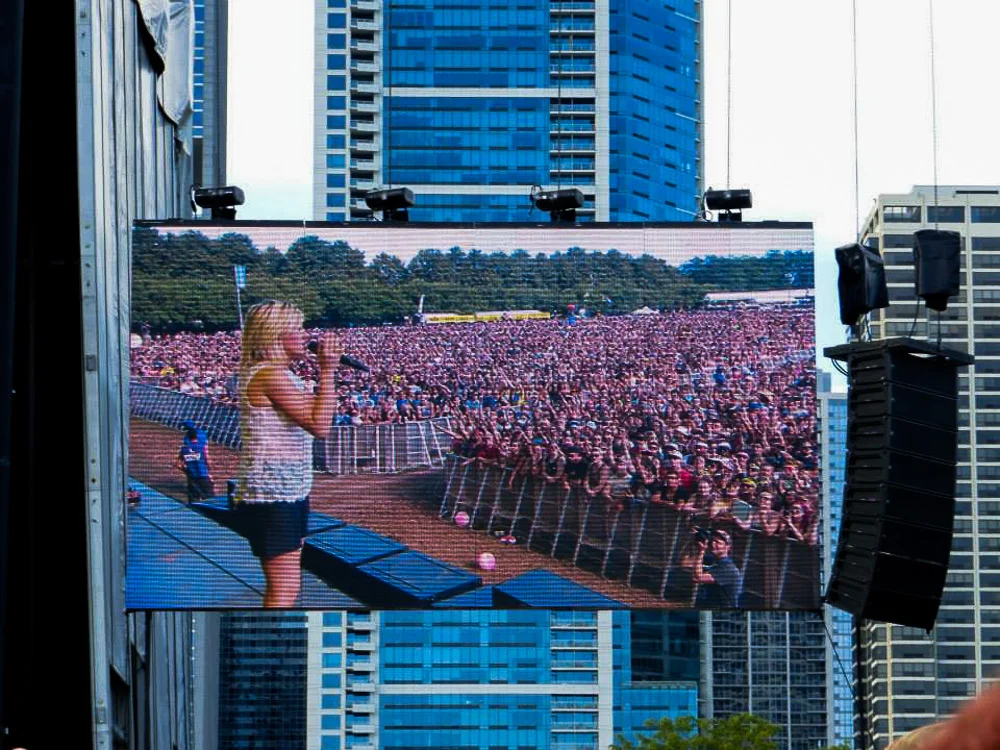 Ellie Goulding5 - 8.3.2013.jpg