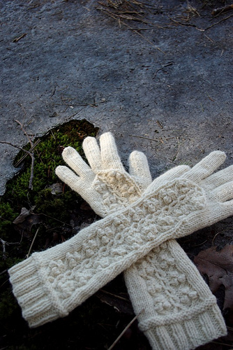 Ravelry: Easy Peasy Knitted Gloves pattern by PropiBel