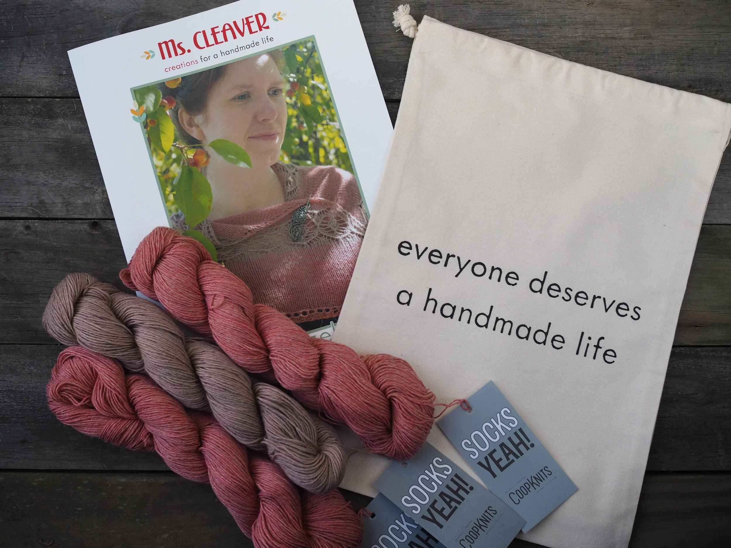 Ezekiel Saw Shawl Kit