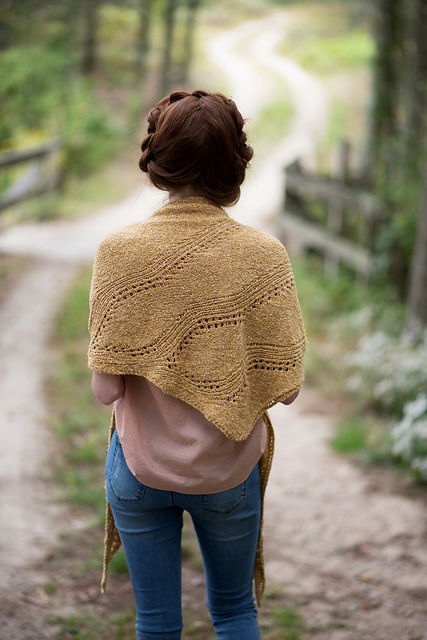 Amber_Waves_Shawl_24192_medium2.jpg