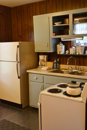 Lucky Horseshoe Cottage #16 - Interior Kitchen Area.JPG