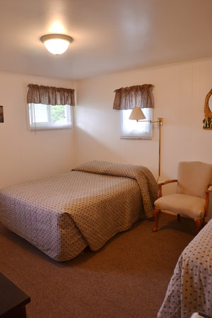 Lucky Horseshoe Room #23 - Interior with Full Size Bed.JPG