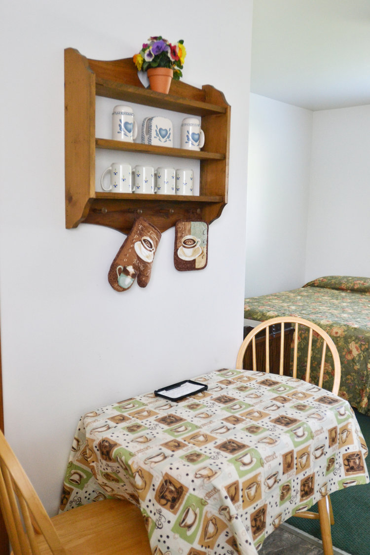 Blue Spruce Motel - Suite Number 6 - Interior Dining.jpeg