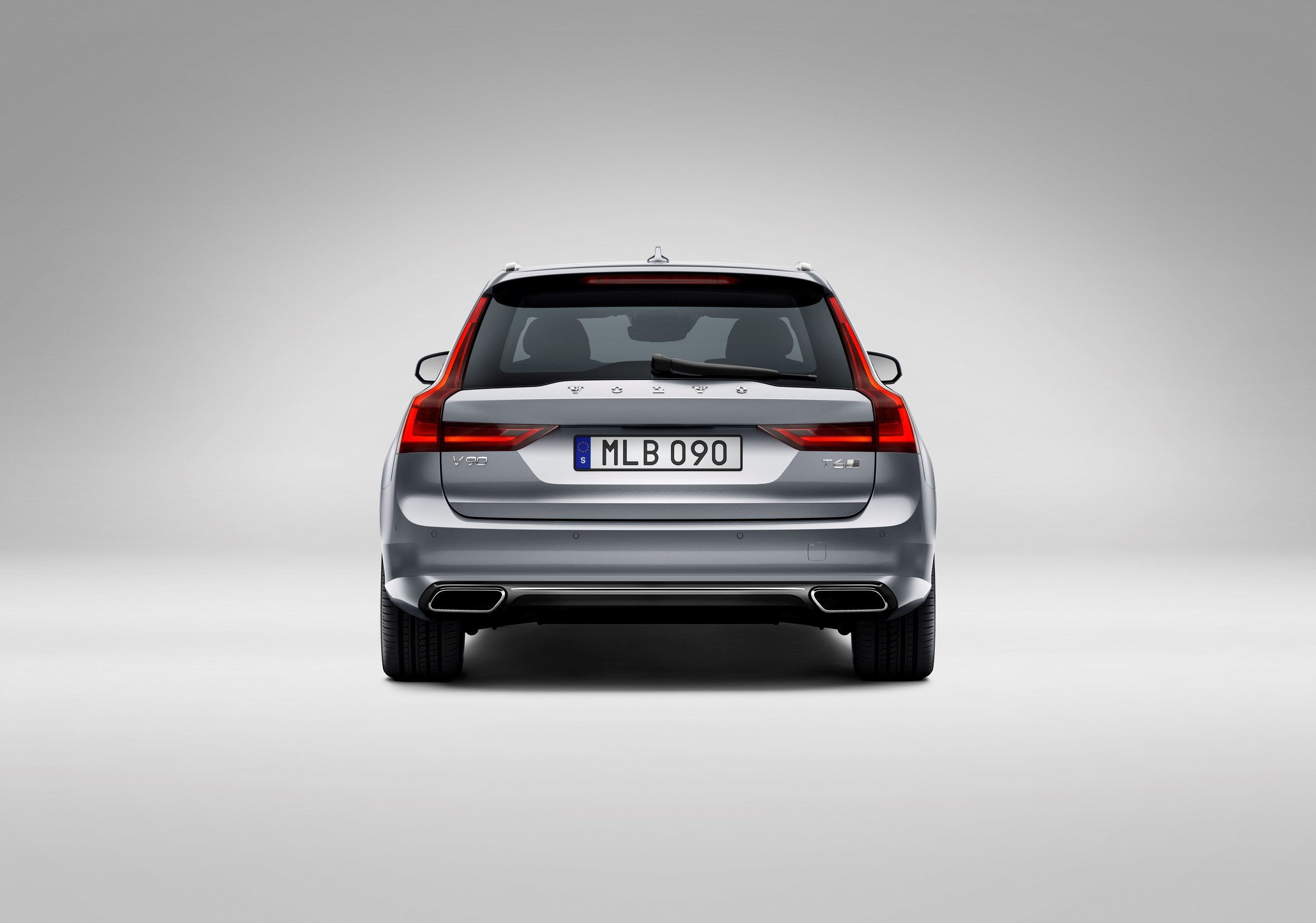 174115_Volvo_V90_Studio_Rear.jpg