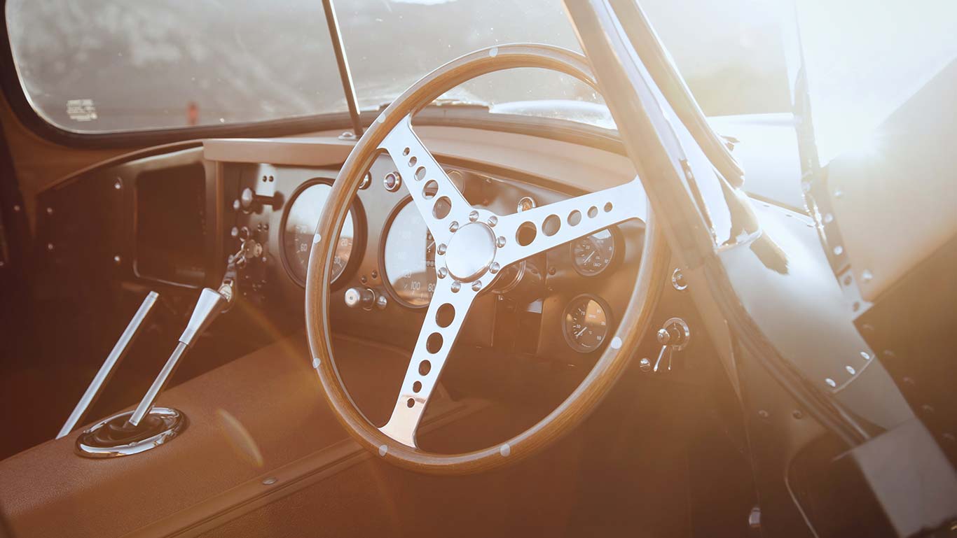 Jaguar_XKSS_LA_070_desktop_1366x769_tcm76-328408_desktop_1366x769.jpg