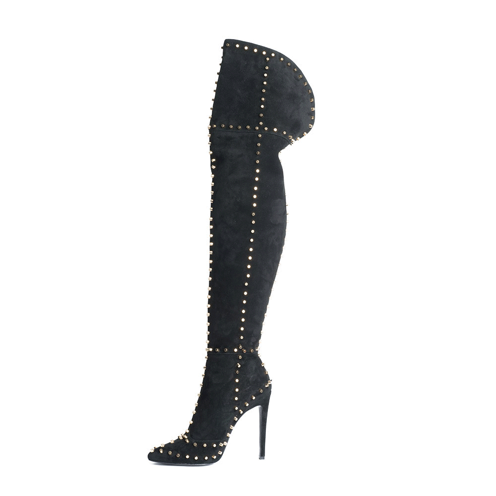 blackStud.gif