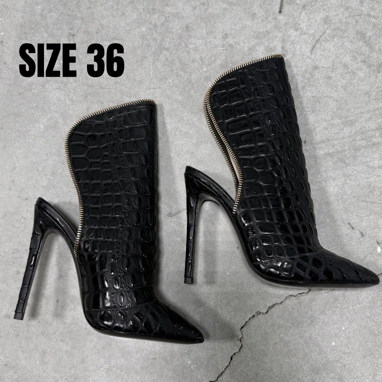 BLACK CAIMAN - SIZE 36