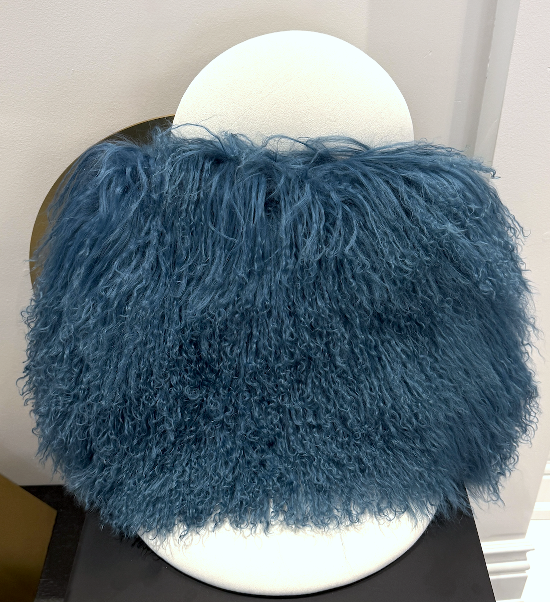 OVERSIZED SHEARLING CLUTCH (TEAL)