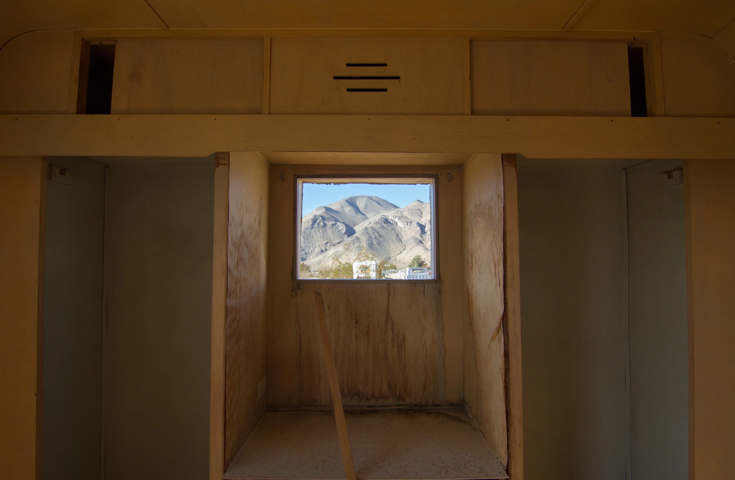 Middle of Everywhere Thumbnail.jpg