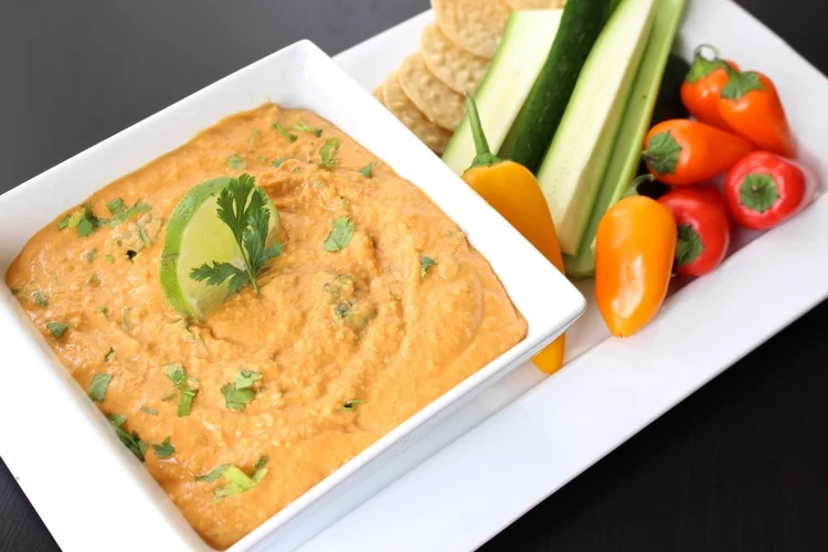 Current Healthy Snack Obsession: Spicy Thai Hummus