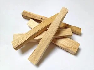 Palosanto: purifying and cleansing, palo santo is healing and promotes deep connections. ewg = 1