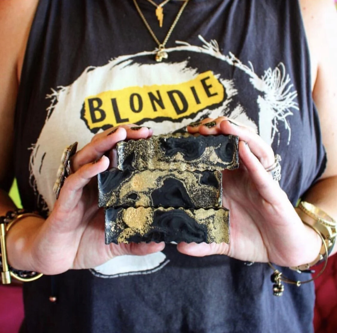 33ACFFFD-5470-4285-A8B4-EC6E9883316A