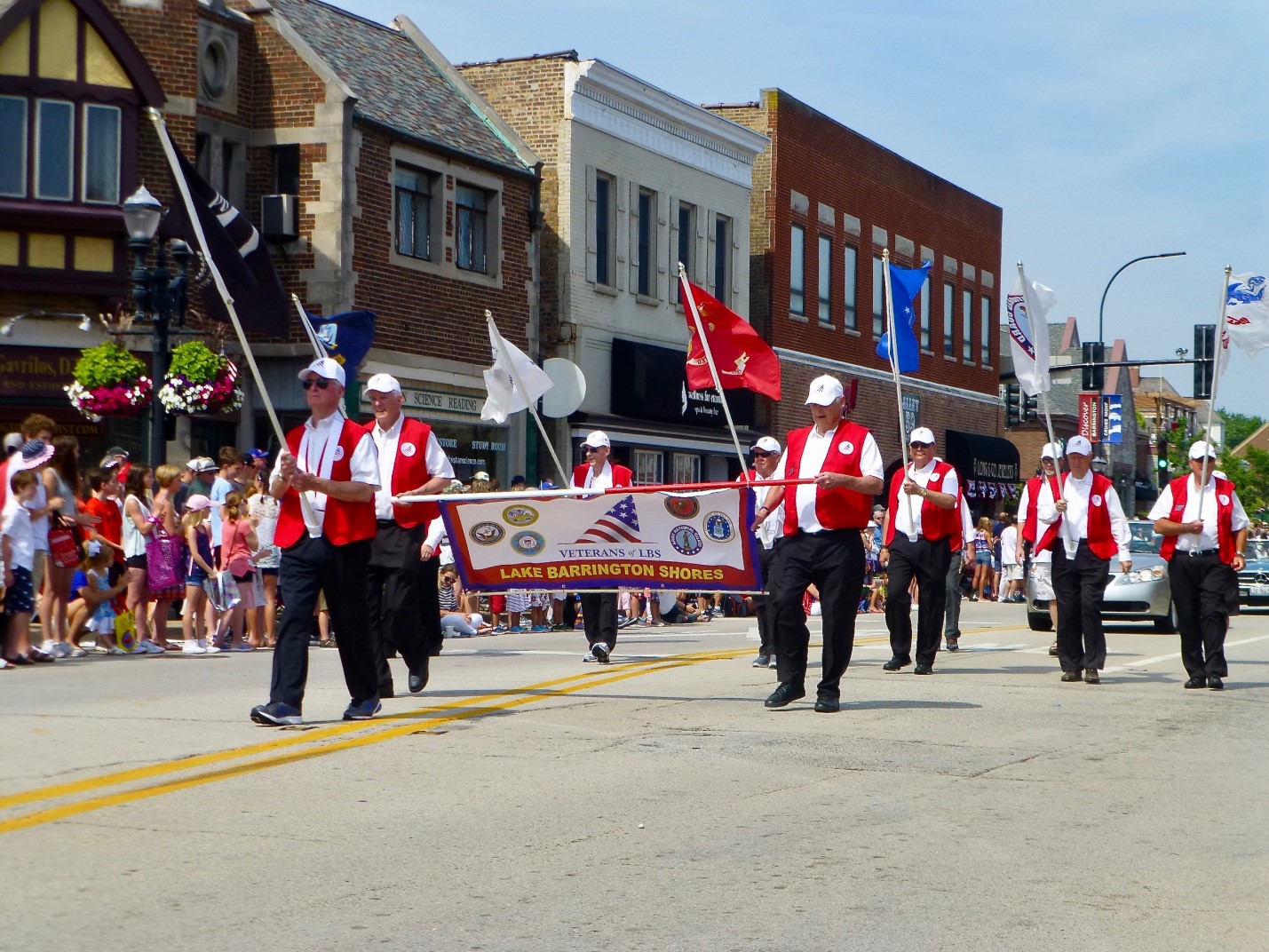 Parade3.jpg