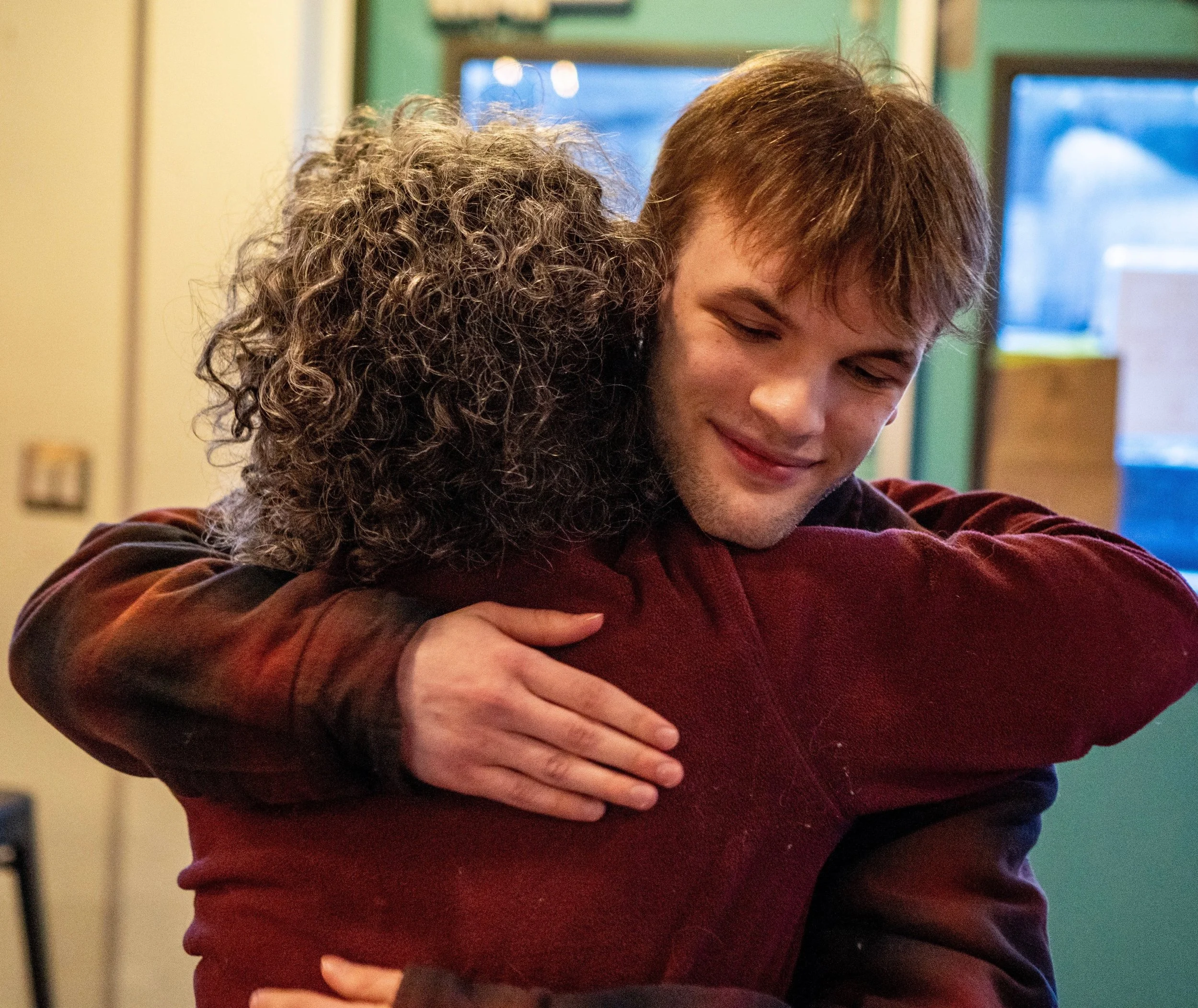 3. 3. STT-3hugsqaure.jpeg
