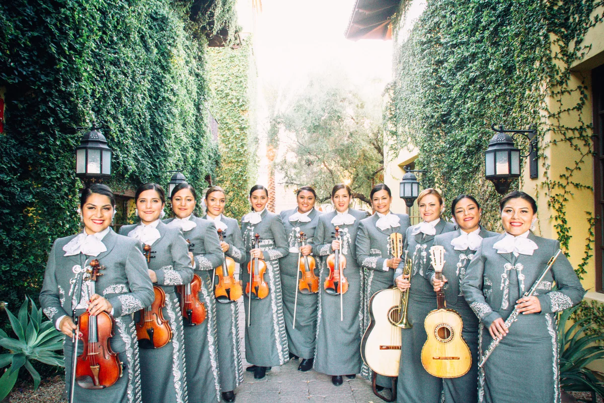 las guapitas de mariachi pasion
