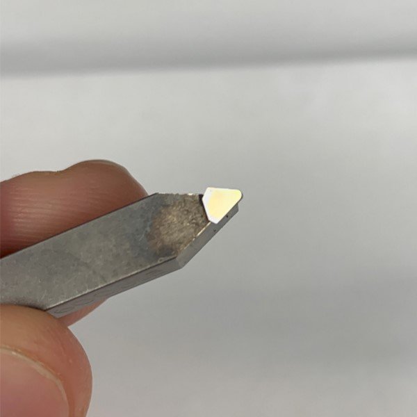 Diamond cutting tool