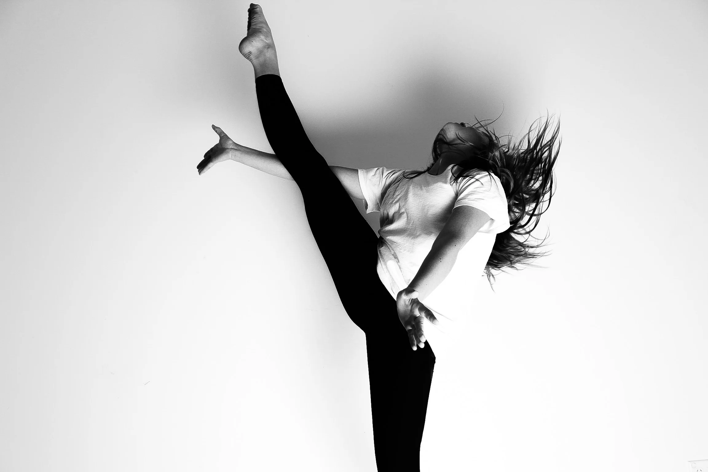  Model: Charli Thomson 