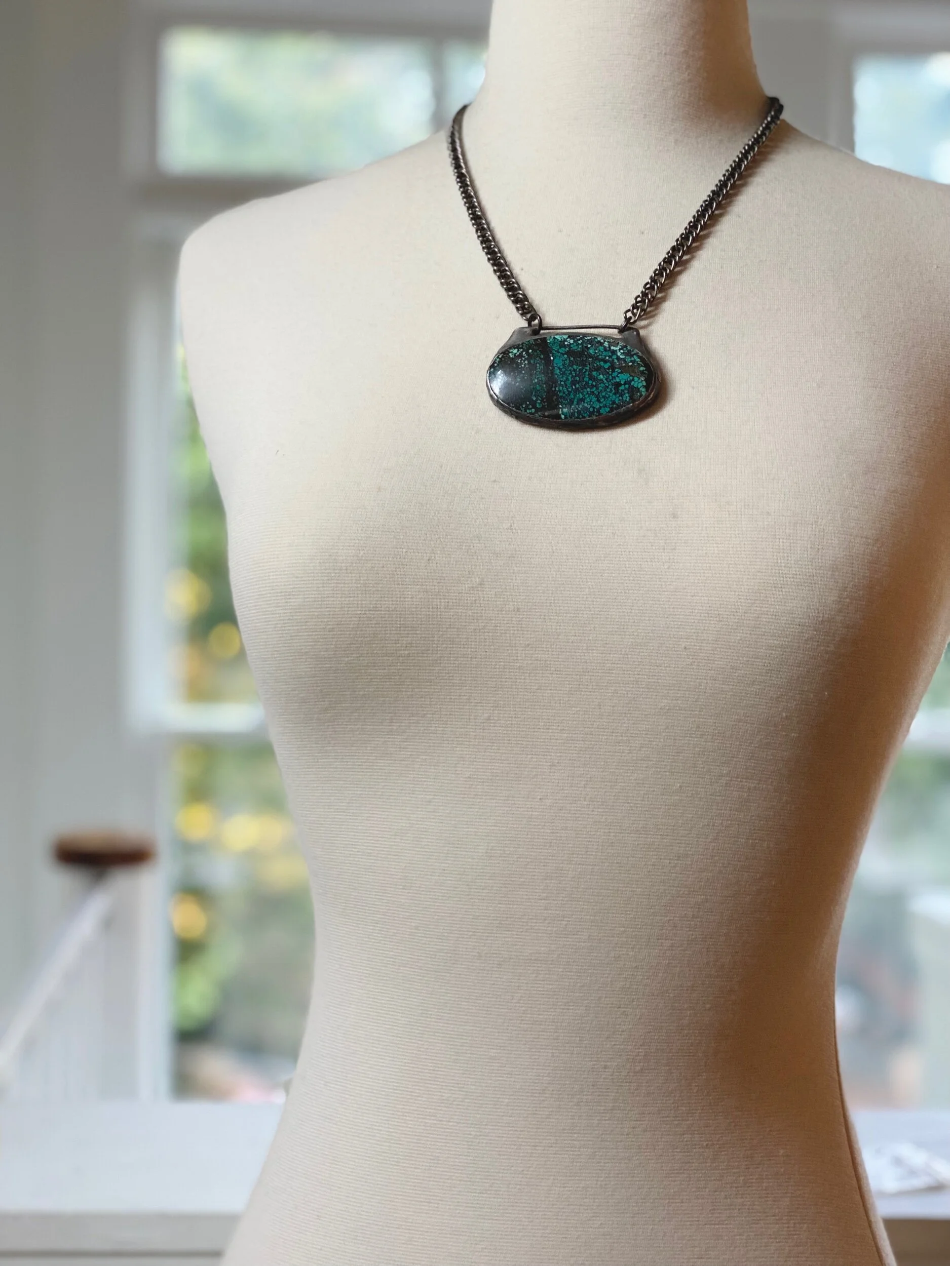 EE06F570-25D3-41B0-BFC2-89E3EF6070AD