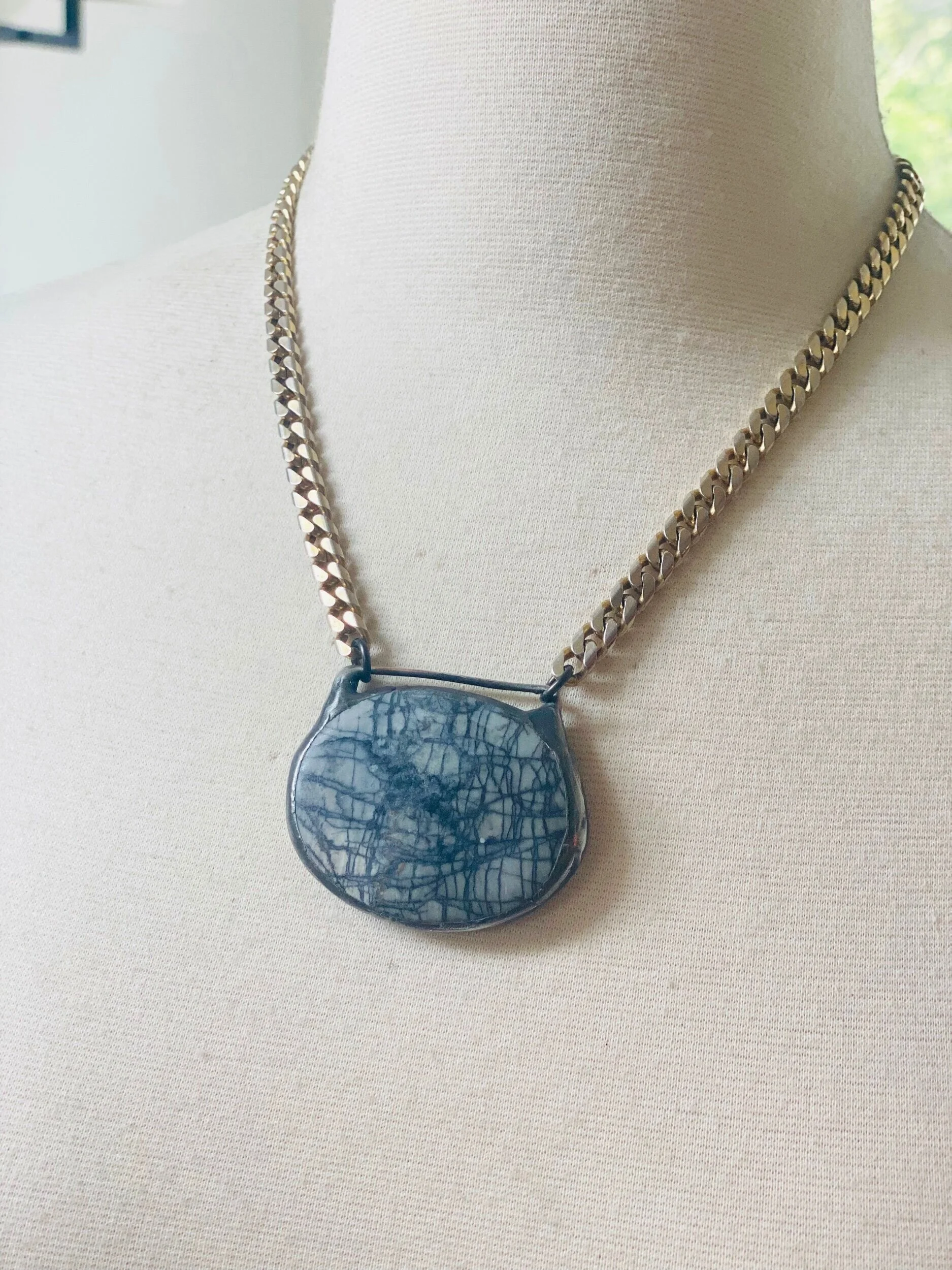 5E63CFC8-0706-46C5-8467-B95FFE16EB7A