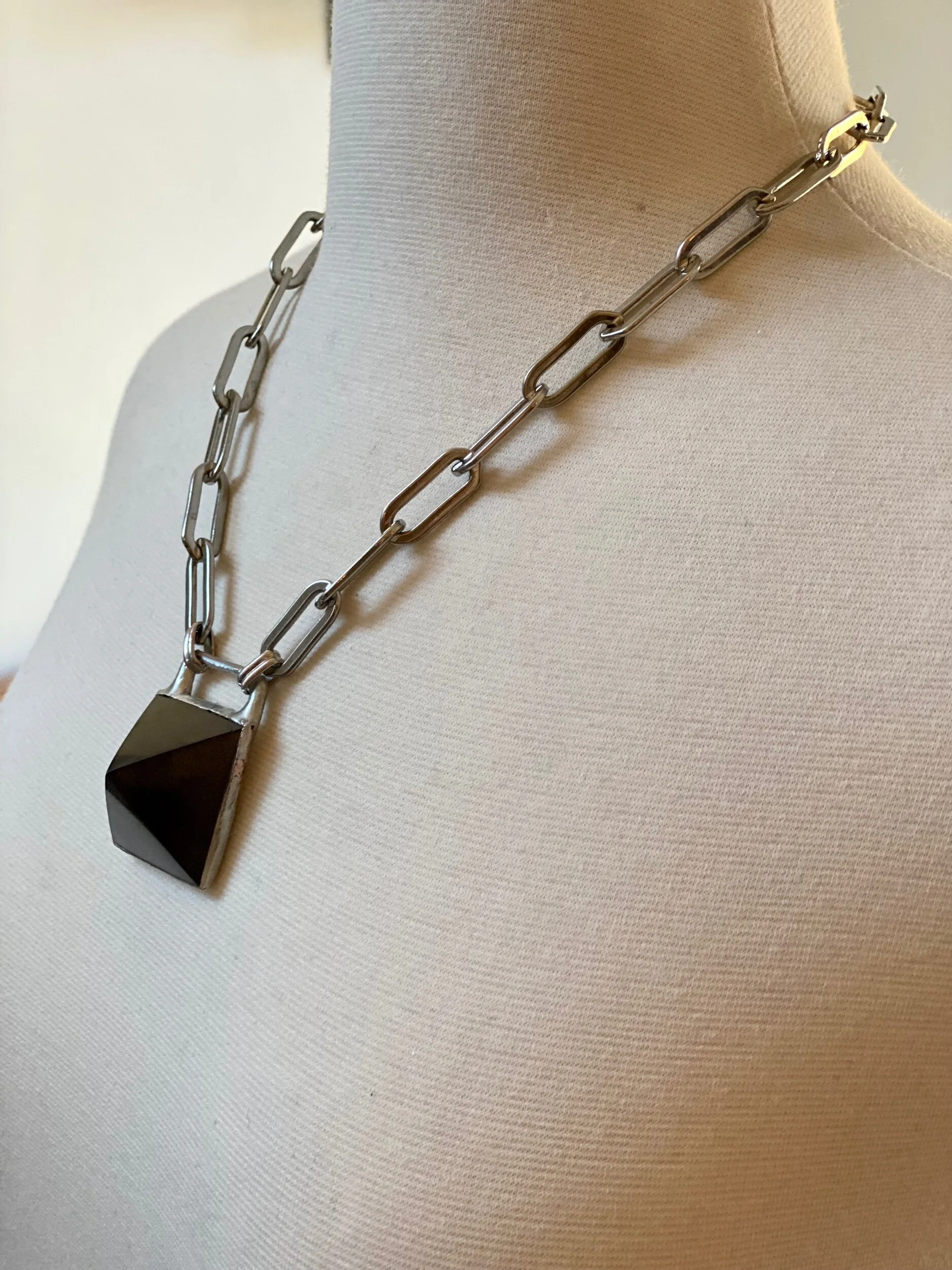 164F2EEA-C692-40E6-AF5C-081684776080