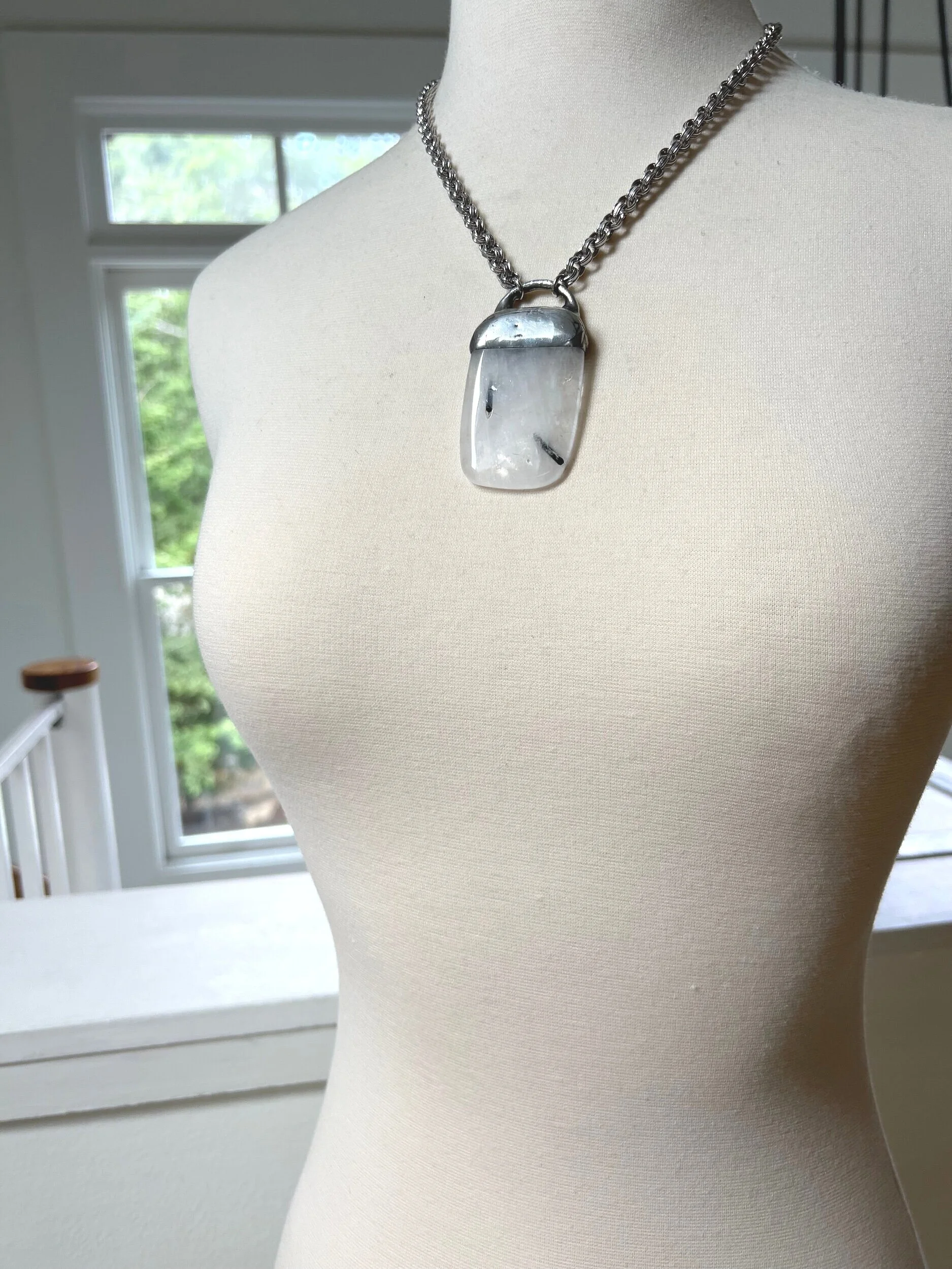 9F5B48E2-1302-4C9A-B333-E576420E63B6