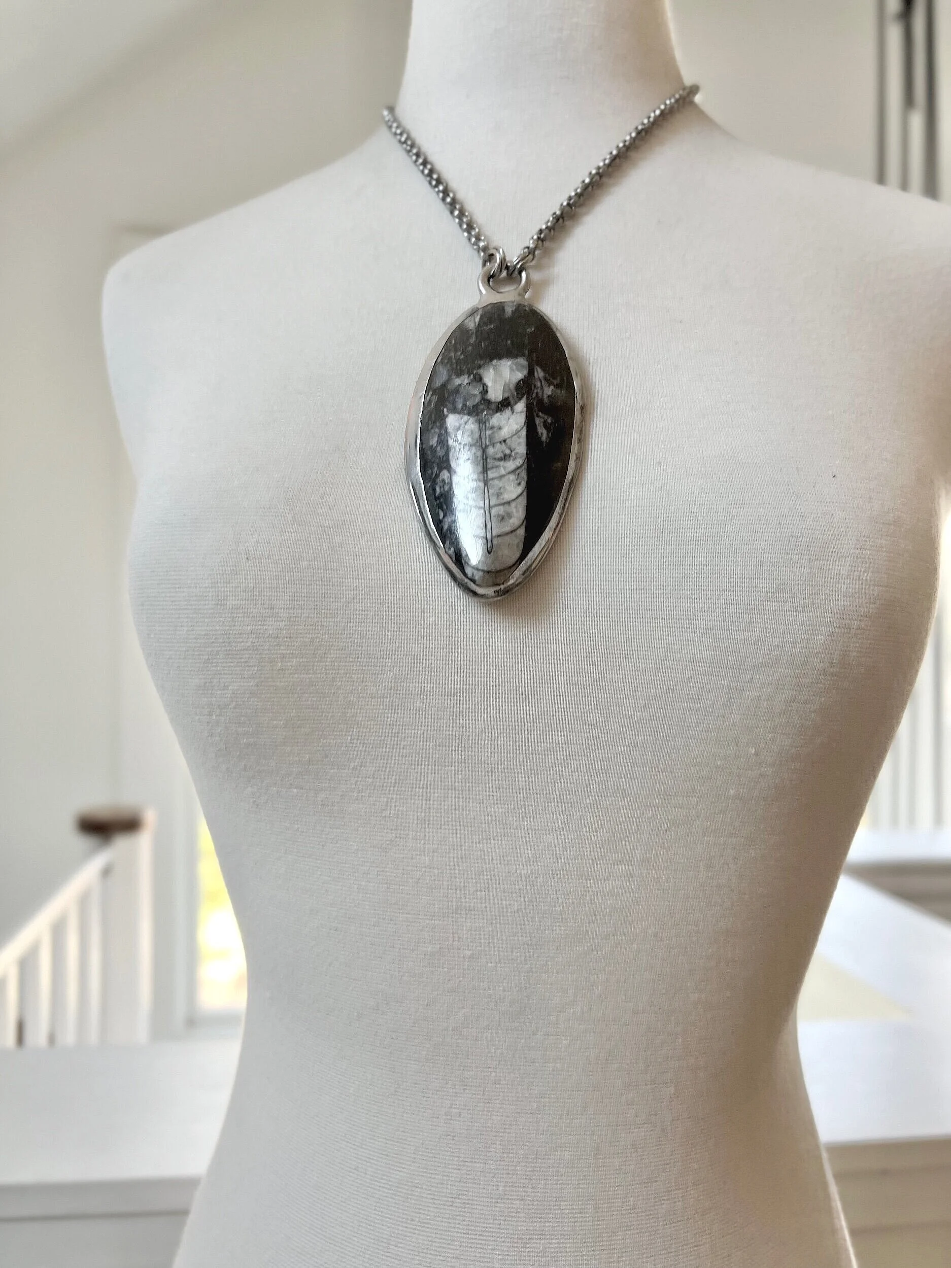 04CB835F-DF1D-4DF7-ACD4-804D711AD216