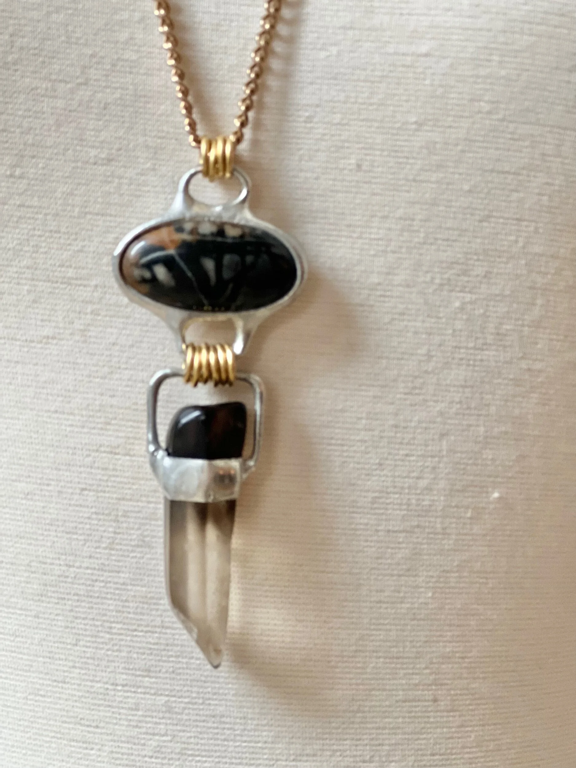 E1AE5E29-BDBC-435A-911B-4064098F8891